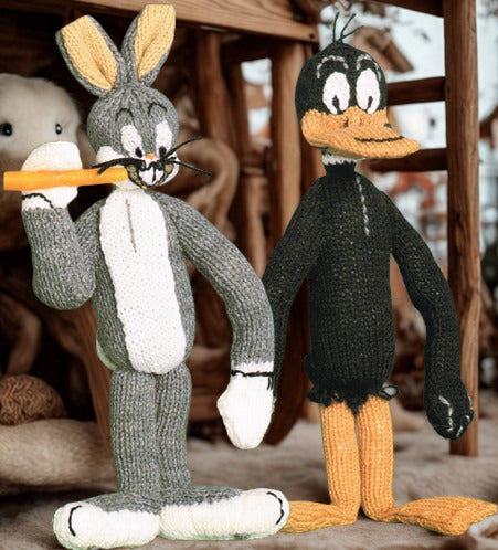 Bugs and Daffy Knitting Pattern